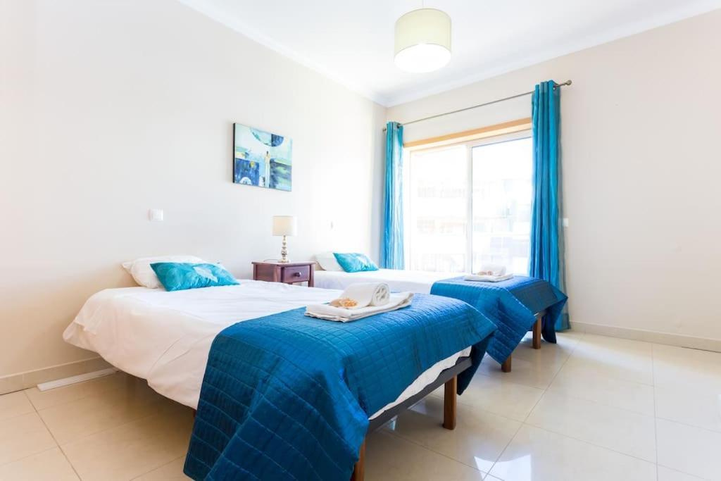 Sea Breeze Lagos Apartment Kültér fotó