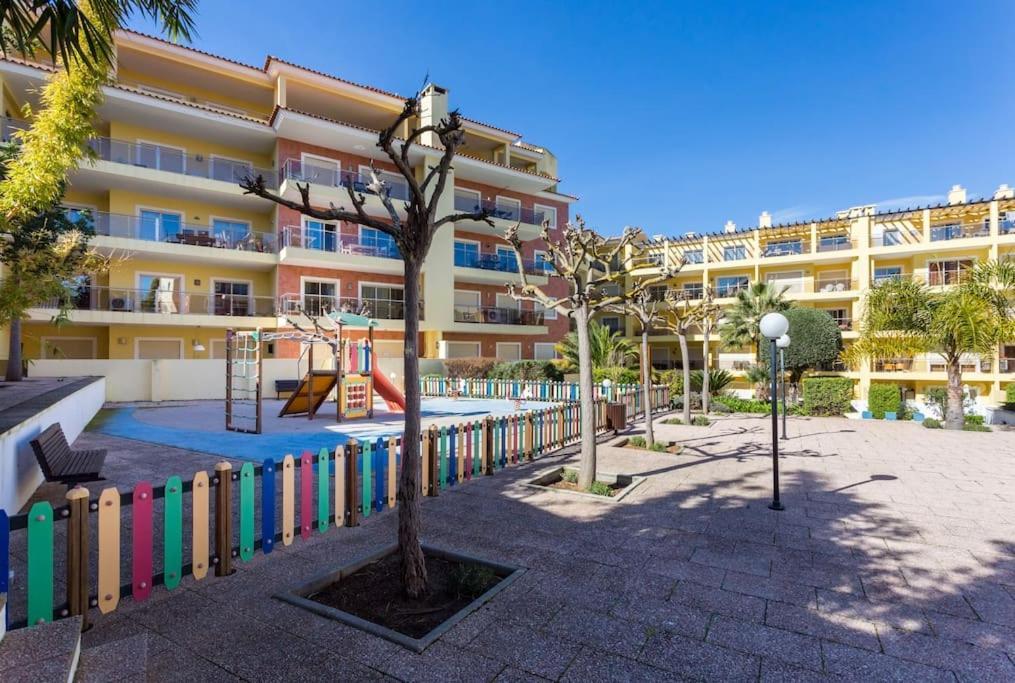 Sea Breeze Lagos Apartment Kültér fotó